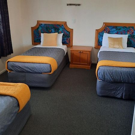 Pembrooke Motor Lodge Уангарей Стая снимка